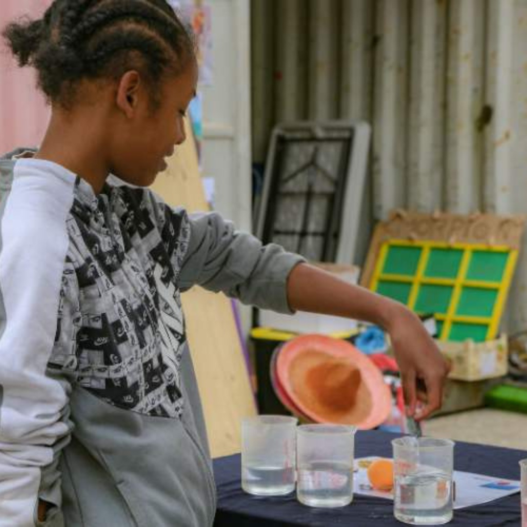 Affiche de Plouf : ça flotte, ça coule !