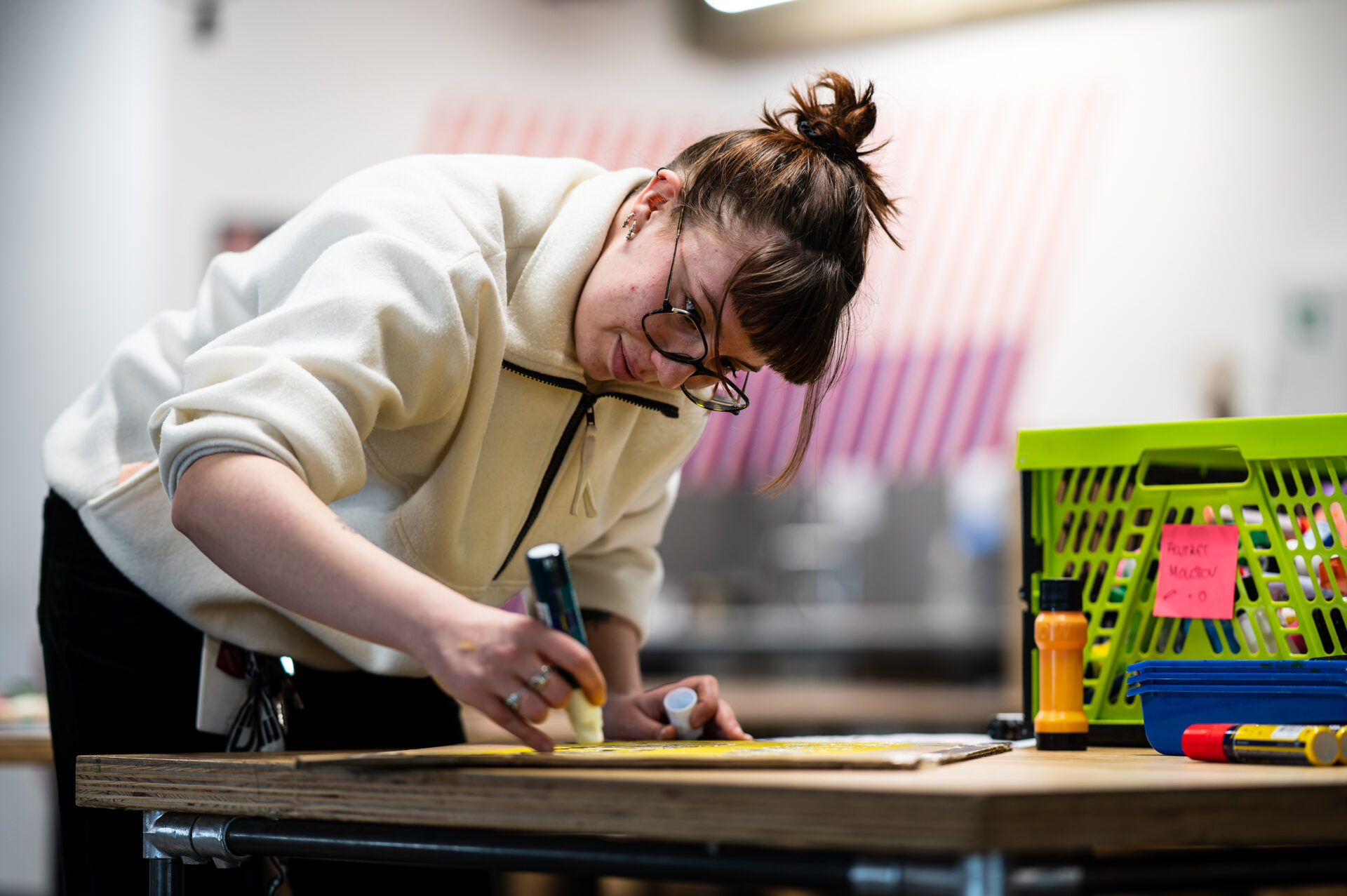 Affiche de En banderoles organisées – Transforme la science en « punchlines » !