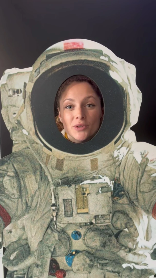 La Lune, ce n’est pas qu’un rêve d’enfant. C’est aussi un plan de carrière. 🌙
Clin d’œil au vol de Sophie Adenot et hommage à toutes celles qui font avancer la science, ici comme là-haut. 🚀

L'exposition Lune est ouverte tous les jours pendant les vacances d'hiver de 11h à 19h en semaine et de 14h à 19h le weekend :)