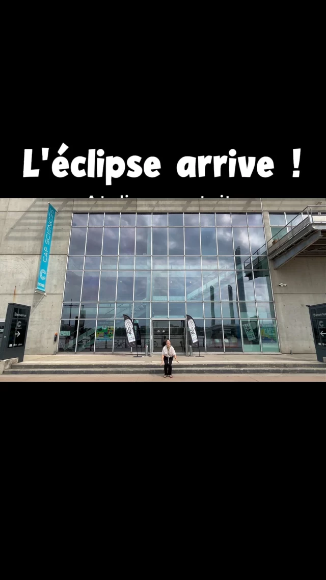 Les 10, 11 et 12 août, Cap Sciences passe en mode éclipse ! 😎
 
Durant ces 3 jours, des animations gratuites s’installent devant et dans Cap Sciences :
👉 Quizz dans Cap Sciences pour tenter de remporter des surprises spéciales éclipse.
👉  Participez à un atelier banderoles organisées ! Elles seront affichées devant Cap Sciences le jour de l'éclipse.
👉 Découvrez les boîtes à éclipse solaire, pour regarder l'éclipse en toute sécurité !
👉  Participez aux animations satellite en kit et stellarium pour tout savoir sur ce phénomène solaire.
👉 Le planétarium s’adapte aussi ! Et vous propose des séances spéciales autour de l'éclipse solaire. (Payant, sur réservation)
 
Si vous souhaitez regarder l'éclipse solaire en toute sécurité le 12 août, retrouvez prochainement à la boutique de Cap Sciences des lunettes certifiées éclipse 🕶️
 
Tout ces animations sont libres d’accès et gratuites (hors planétarium)